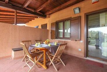 דירות לתיירים Trilo Beach