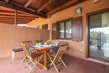 ツーリストアパートメント Trilo Beach