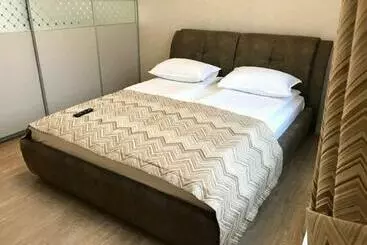 Apartamenty turystyczne Apartment Sweethome 2 Free Parking