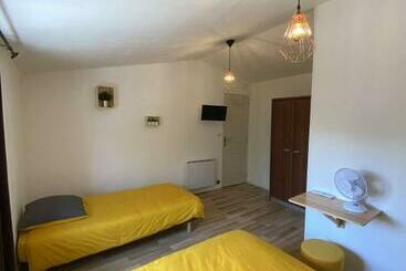 شقق خاصة سياحية La Cigogne