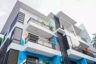ツーリストアパートメント Unwnd Residences Dumaguete