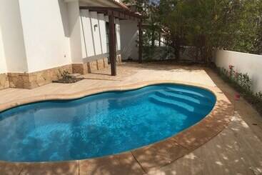 آپارتمانهای توریستها Villa Tortuga Beach Resort