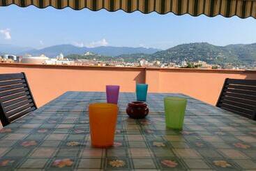 Appartements touristiques Attico Mansardato Affacciato Sul Cuore Di Brescia