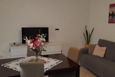 דירות לתיירים Home Sweet Home