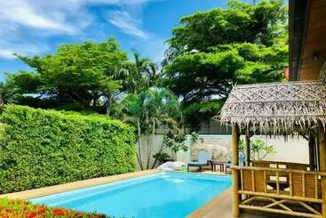 Turista apartmanok Thai Family Rawai Swimming Pool Villa