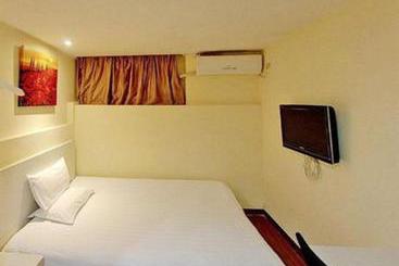 Otel Hanting  Shanghai Nanjing Road Padestrian Street Center