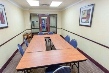 Отель Comfort Inn New Orleans Airport South