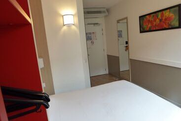 فندق Premiere Classe Roissy Aeroport Cdg Le Mesnilamelot