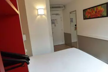 Hotelli Premiere Classe  Roissy  Aeroport Cdg  Le Mesnilamelot