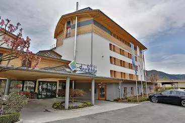 בית מלון כפרי Seerose