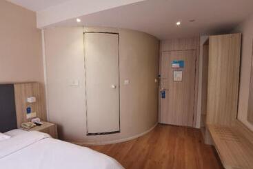 Hanting  Shanghai National Exhibition Center Jidi Road