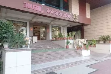 Hotel Apna Palace