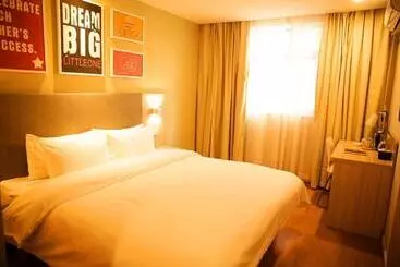 Hanting Hotel Changzhi Town God Temple