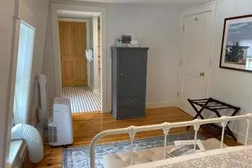 Hotelli Oakland House Seaside Inn & Cottages