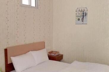 Shantou Jun Yue Business Hotel Tongyi Road Branch