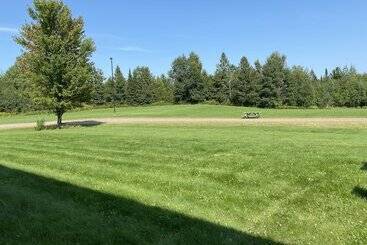 فندق Amerivu Inn And Suites