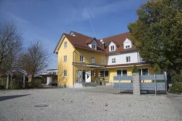 Hotelli Zu Müllers Winkelhausen