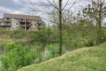 ホテル A Little Lake Retreat