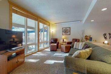 호텔 Wine Down In Granby