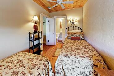 فندق North Star Manor