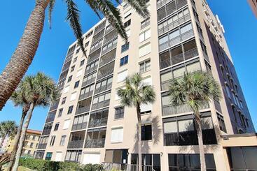 Hotel Reflections On The Gulf 505