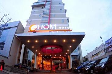 בית מלון כפרי @hom Semarang Simpang Lima