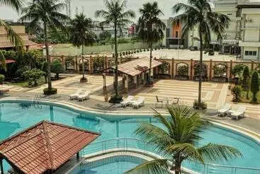 בית מלון כפרי Kapuas Palace