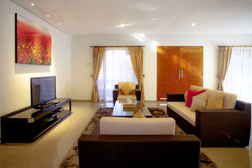 Kencana Villa Dago Private Pool