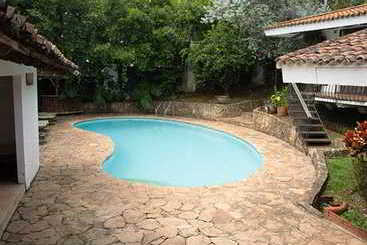 La Pinta Boogaloo Hostel