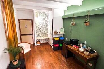 پانسیون Ecorooms Ferrara