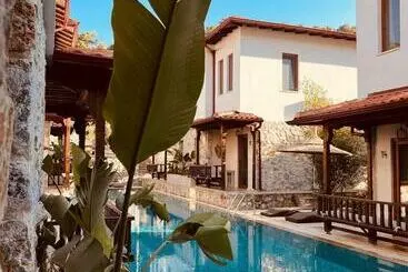 Okapi Suites Otel