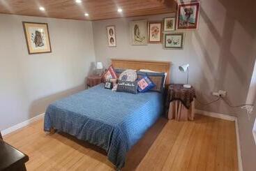 بنسيون Dunwiny Cottage