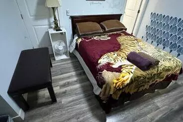 پانسیون Guest Suite Private Retreat J 1
