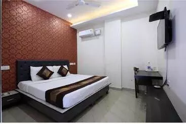 Hotel Cross Road By Wb Inn