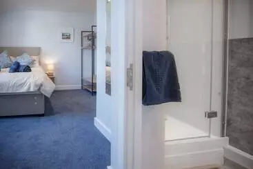 Hotel Ocean Cabins @ The Square   Saundersfoot