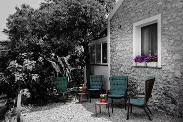 Bed and Breakfast Giallo Ficodindia