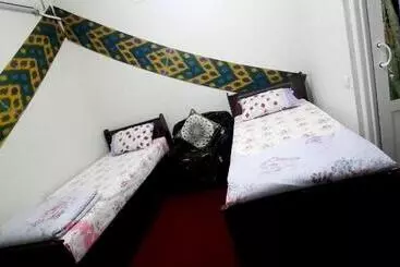 پانسیون Tohir Ota Guest House