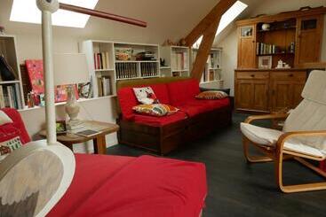 민박 Les Jardins De Nanine