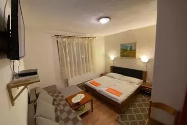 Pensão Penzión U Aďky