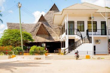 تختخواب و صبحانه Flamingo Hotel Kinyerezi