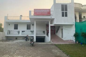 Hotel Oyo 70062 Chaudhary Guest House Oyo