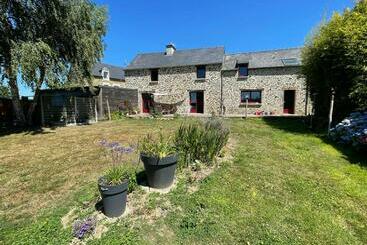 ベッドアンドブレックファースト Chambres D Hôtes Saint Hélen