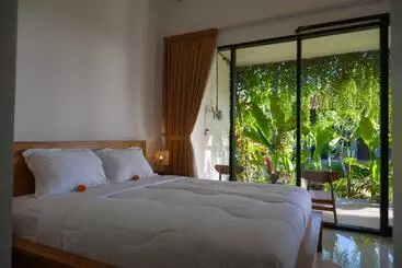 Majatalo Dana S House