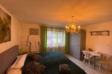 Пансион Gästehaus Schmitt