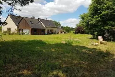 ペンション Aux Chambres Du Chadoux De Chateaubourg