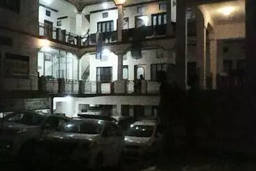 Bed and Breakfast Blue Pine Tourist Lodge By Stayapart , Sitapur 7 Kms Short Of Gaurikund