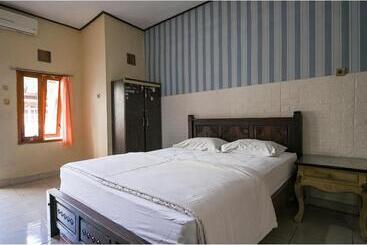 Otel Pondok Syariah Denpasar Mitra Reddoorz