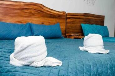 Hotel Naomi City Center