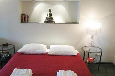 Amsterdam Canal Guest Apartment