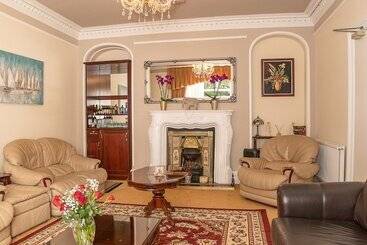 בית מלון כפרי Beaumont Guest House   Free Off Site Health Club   Adults Only